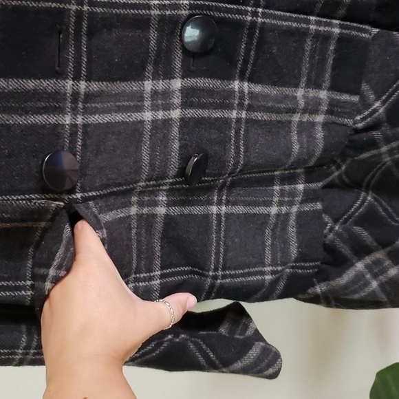 Apt 9 plaid wool coat, winter coat, Ruffle peplum hem gray black, fully lined. - Picture 4 of 9